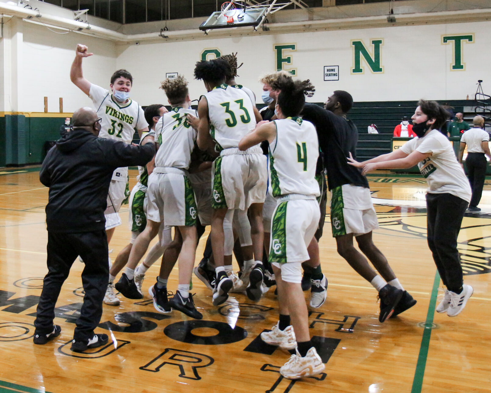 Boys Basketball-3.jpg